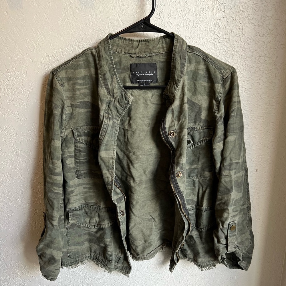 Sanctuary camo jacket size small